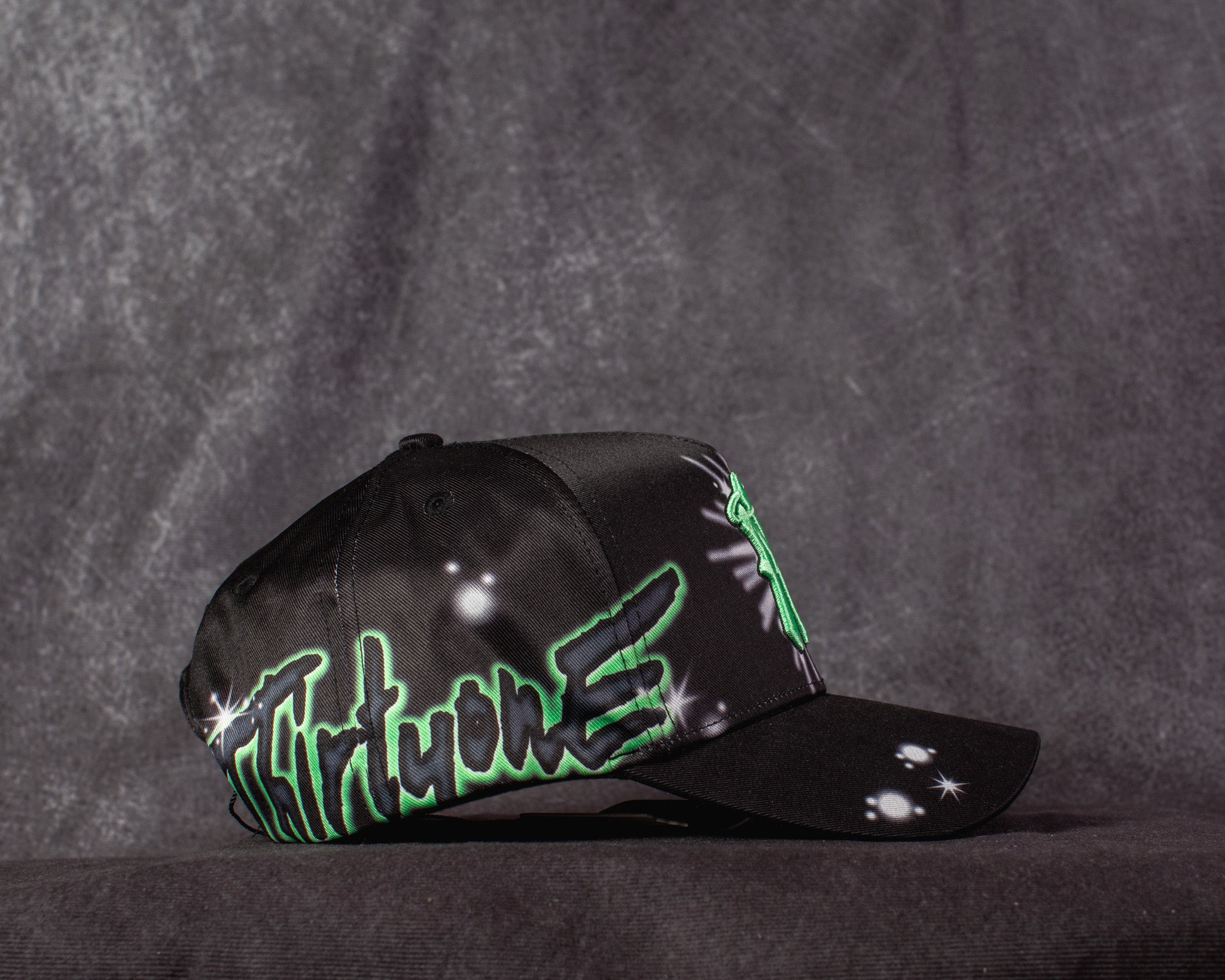 31 Hats ‘ Graffiti ‘