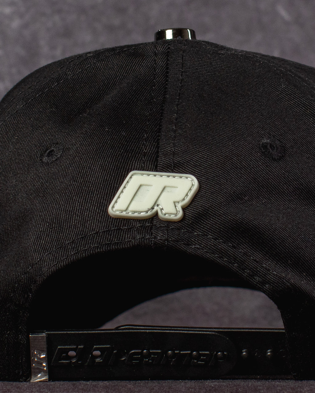 DREAMER HATS TRUST NOBODY