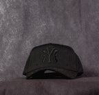 31 Hats Full black
