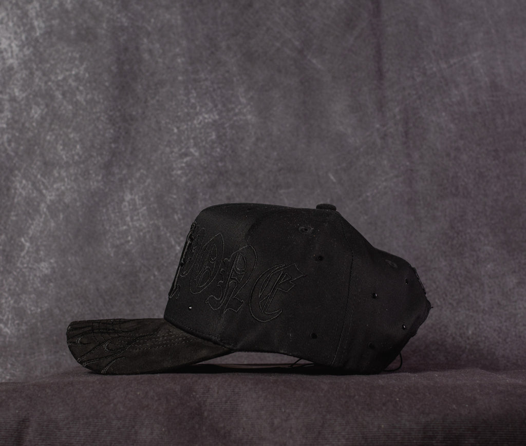 31 Hats Full black