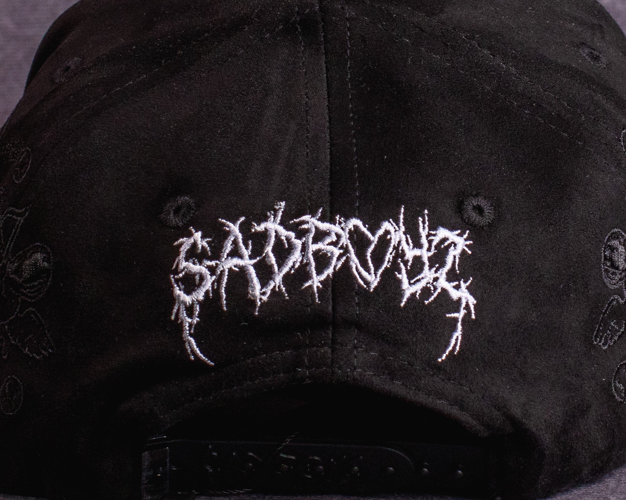 SAD BOYZ LA LETRA MUDA HAT