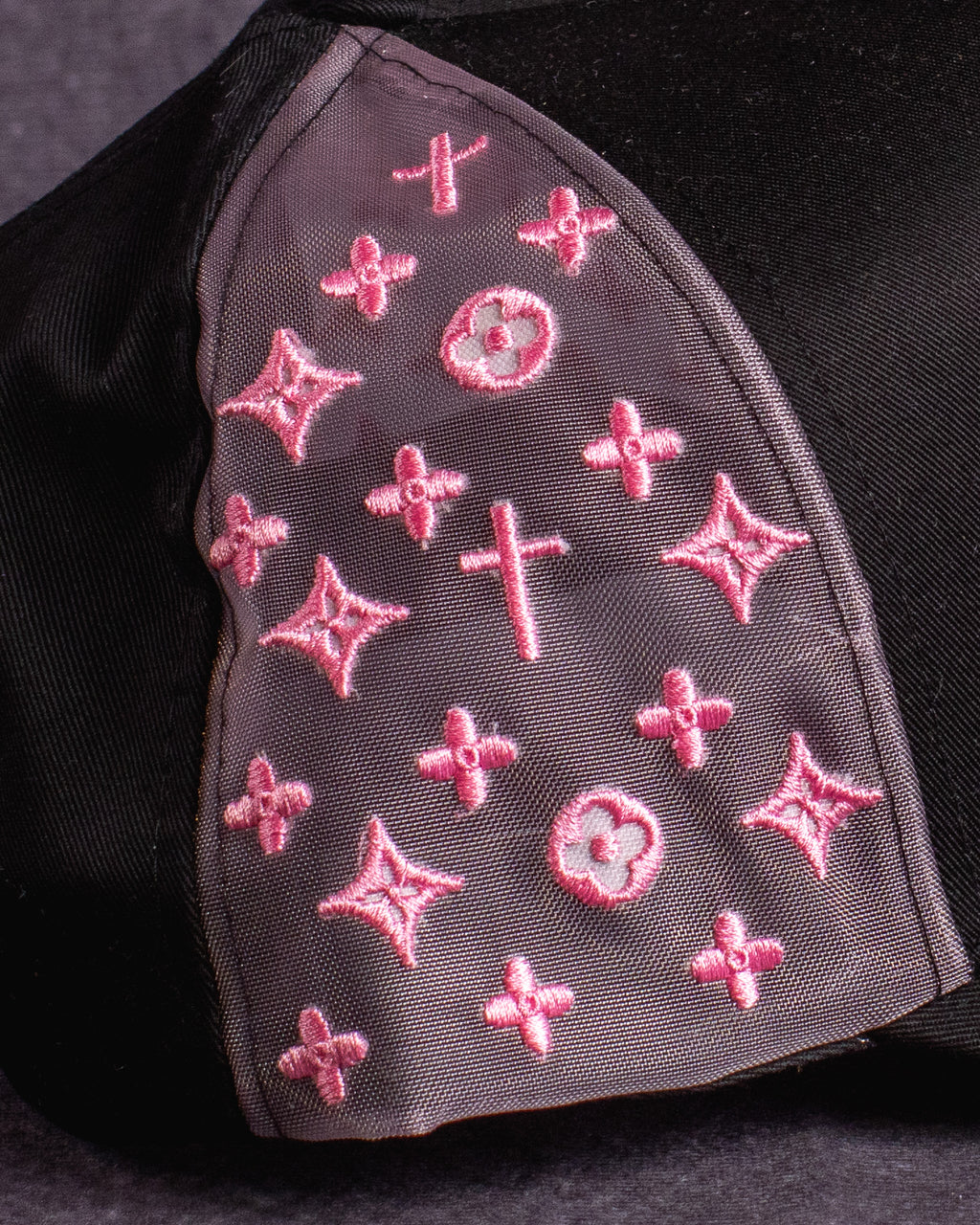 RUDE AWAKENINGS NYNYNY THORNS PINK