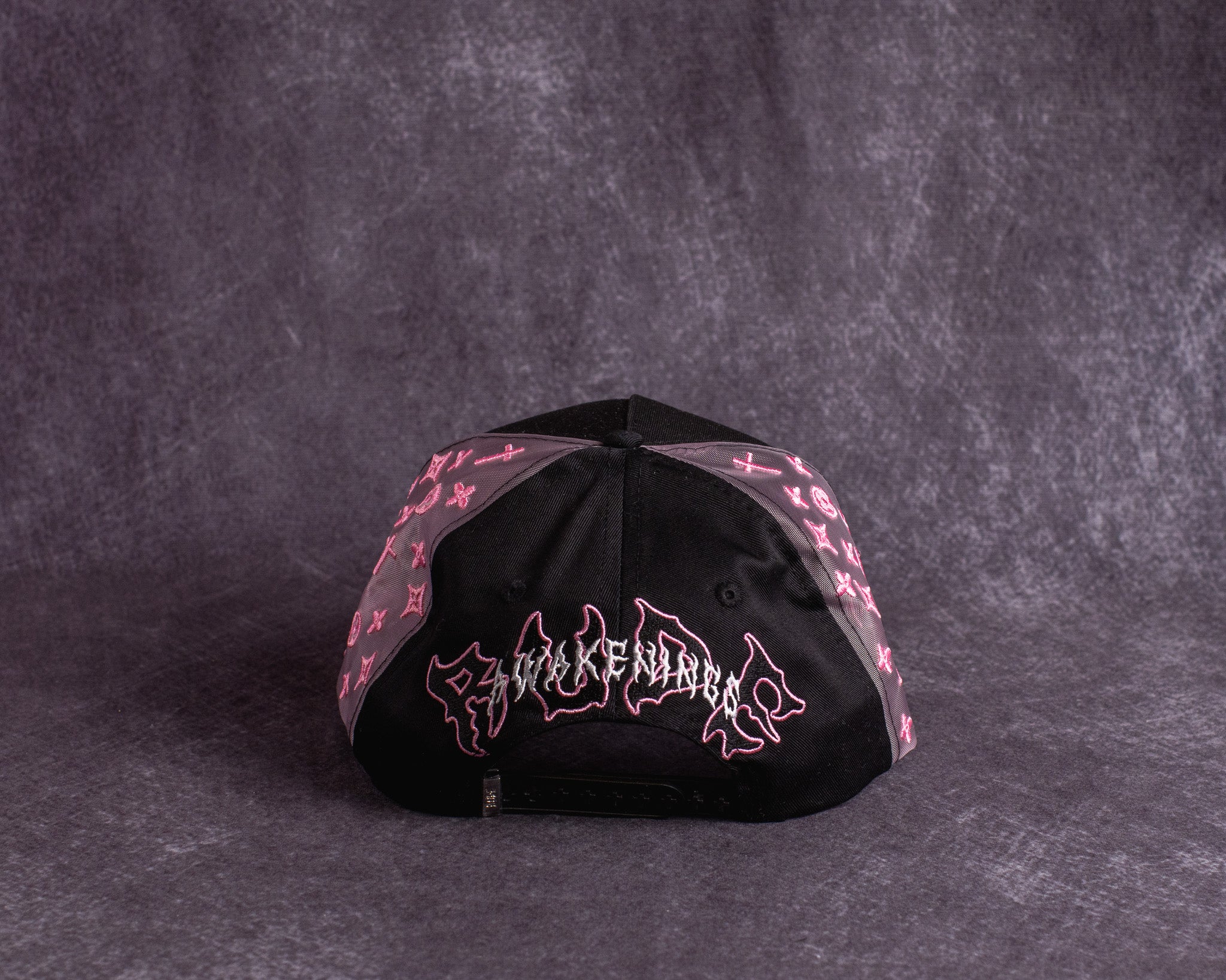 RUDE AWAKENINGS NYNYNY THORNS PINK