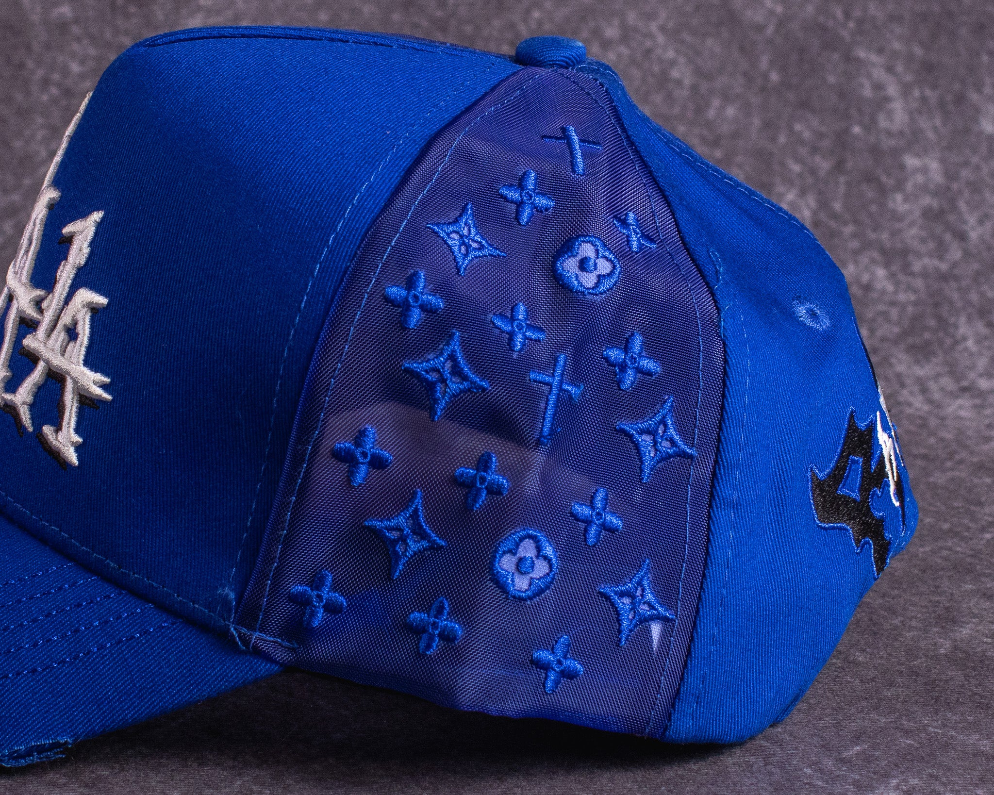 RUDE AWAKENINGS LALALA THORNS