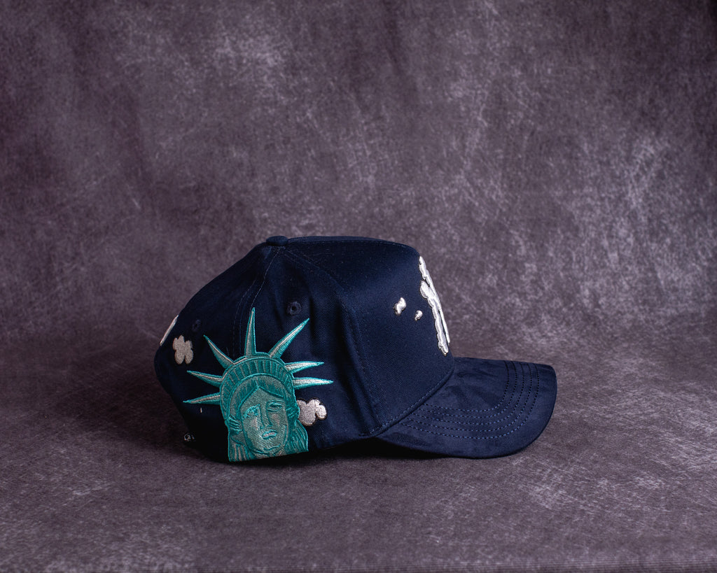 GORRA 31 HATS NEW YORK CLOUD LIBERTY STATUE NAVY